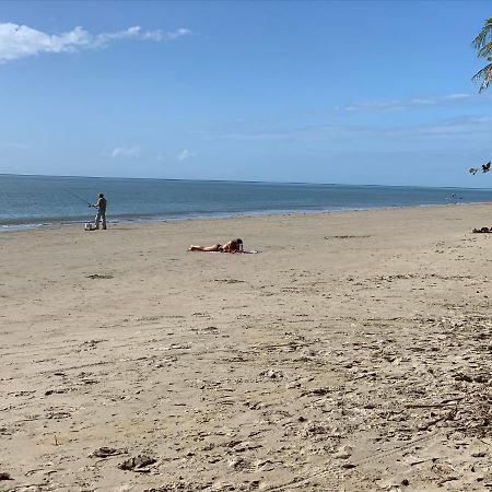 Beachside Apartment 1 With Plunge Pool Port Douglas Esterno foto